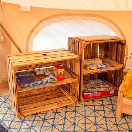 Roaches Retreat Family Glampsite, Rocky Reach Bell Tent With Outdoor Adventures And Campfire Nights Upper Hulme Eksteriør billede