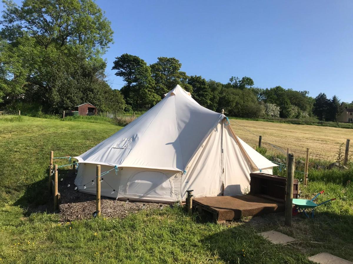 Roaches Retreat Family Glampsite, Rocky Reach Bell Tent With Outdoor Adventures And Campfire Nights Upper Hulme Eksteriør billede